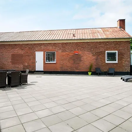 8 Person In Semesterbostad *